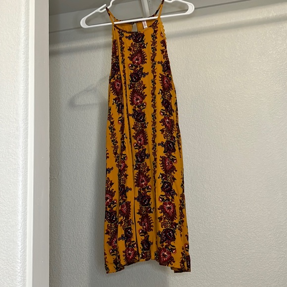 Mid summer dress - Picture 1 of 3